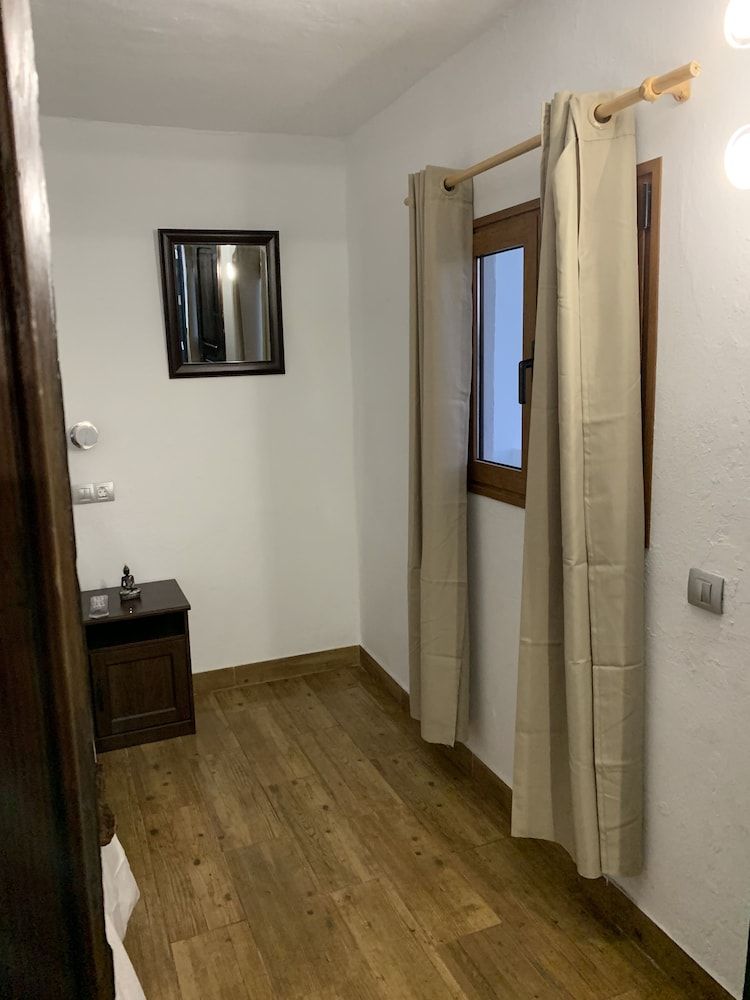 Valtisya House Pool & Airport Superior Room, Beach View 13