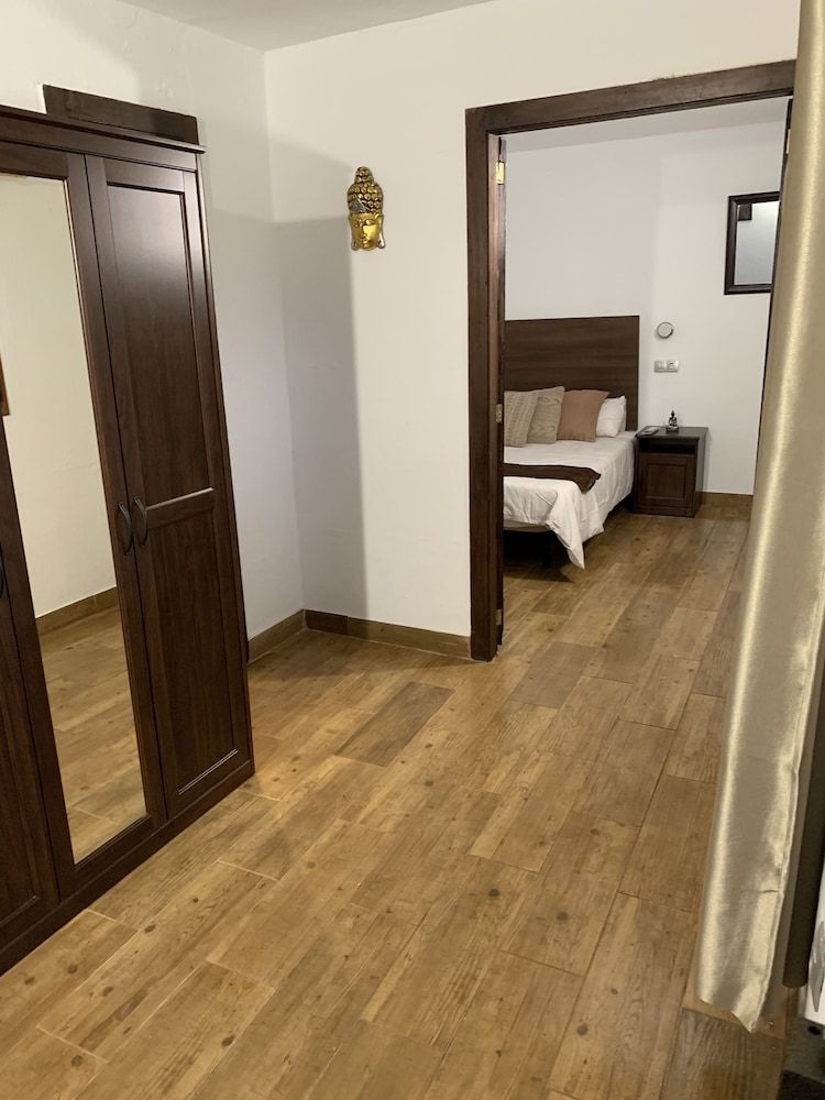 Valtisya House Pool & Airport Superior Room, Beach View 12