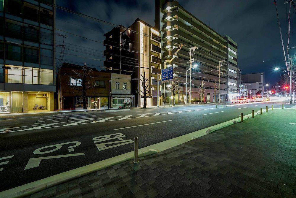 undefined RESI STAY BRiX 7