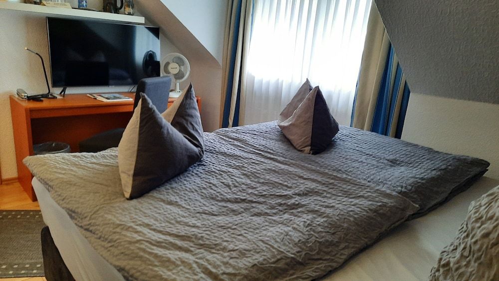 undefined Hotel Merlin 6