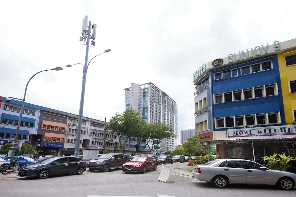 undefined Hotel Sunjoy9 OKR Near Midvalley 10 Mins Only 5