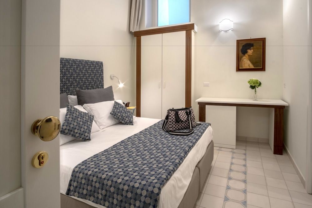 Rosa Magra Guest House Standard Double or Twin Room, 1 Bedroom, Ensuite 3