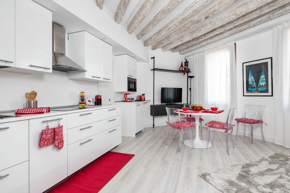 Venice Heaven Apartments Biennale Luxury Apartment, 1 Bedroom, Courtyard View, Courtyard Area (Biennale 1) 10