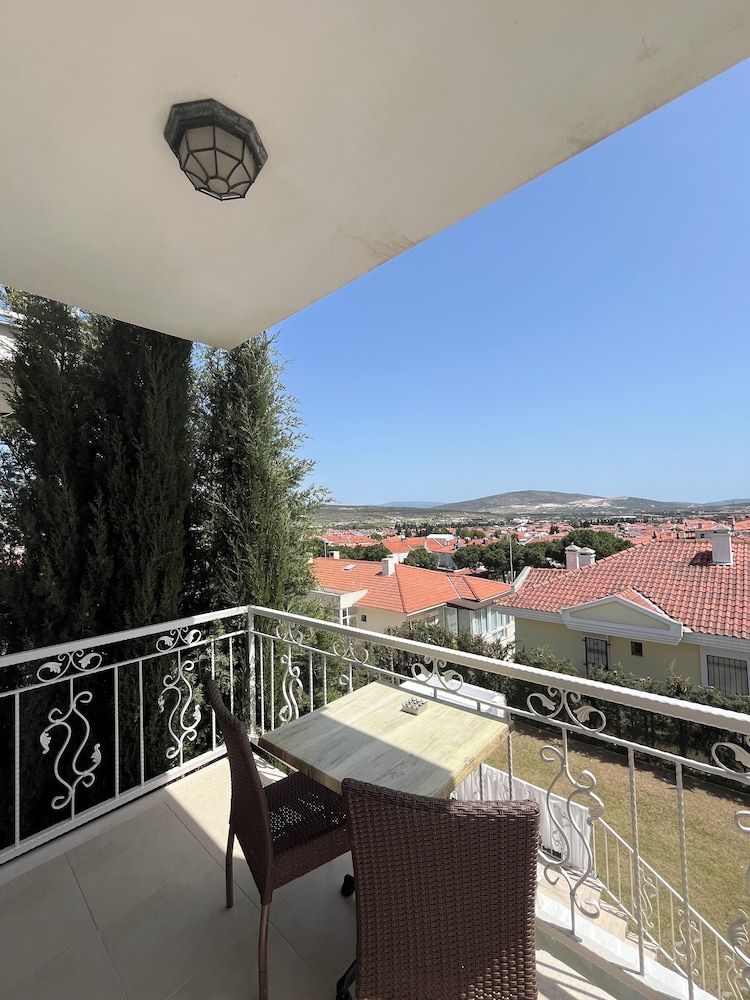 Casa De Vien Deluxe Room, 1 Queen Bed, Balcony 10
