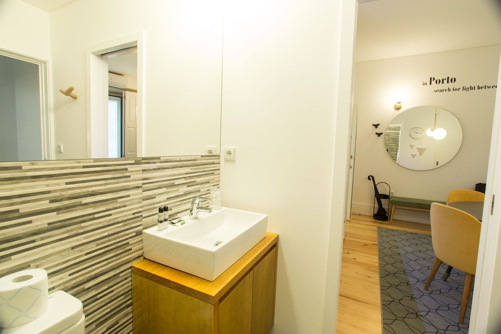 Janelas de São Bento by Porto City Hosts Design Apartment, 1 Bedroom, Balcony (1) 14