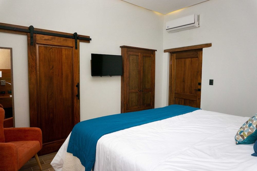 Deluxe Single Room