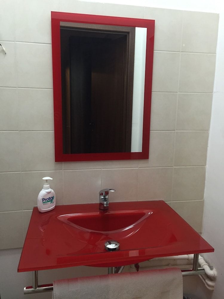 Casa Mendeleev Economy Suite 8