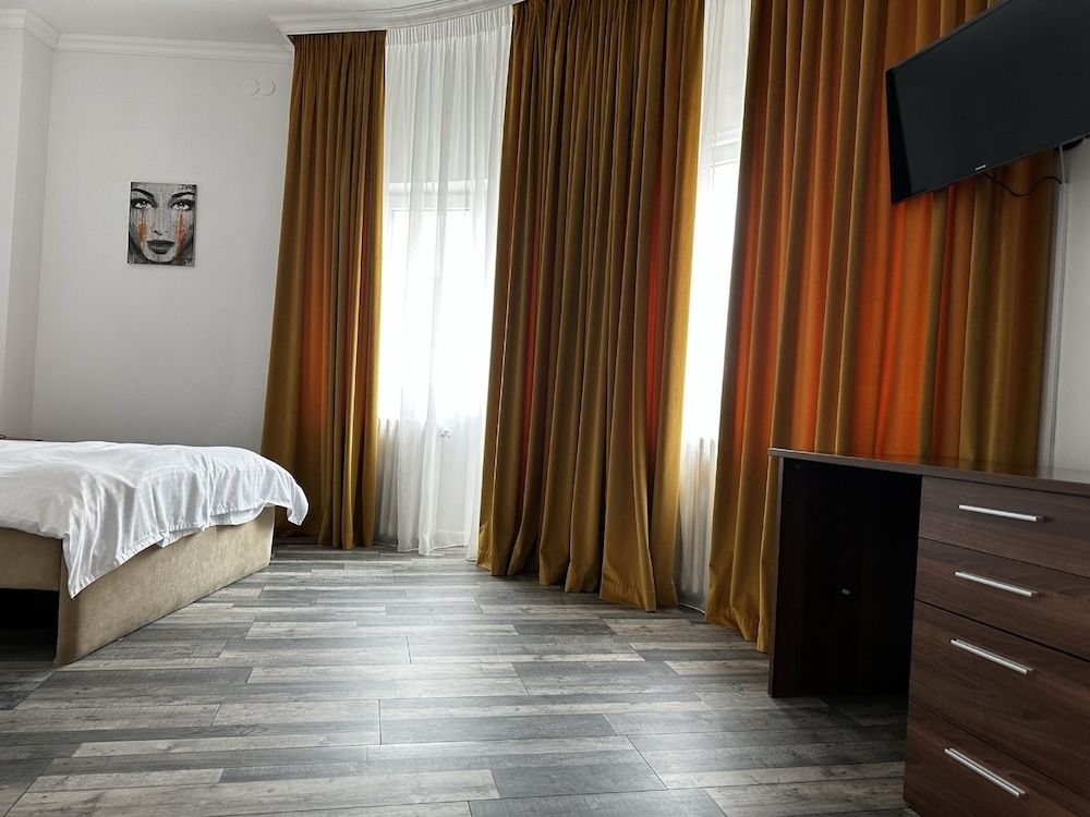 Casa Mendeleev Double Room, 1 Bedroom, Refrigerator & Microwave 10