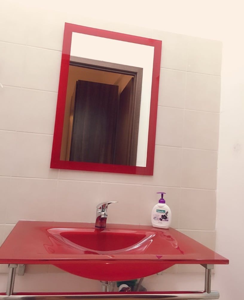 Casa Mendeleev Economy Suite 10