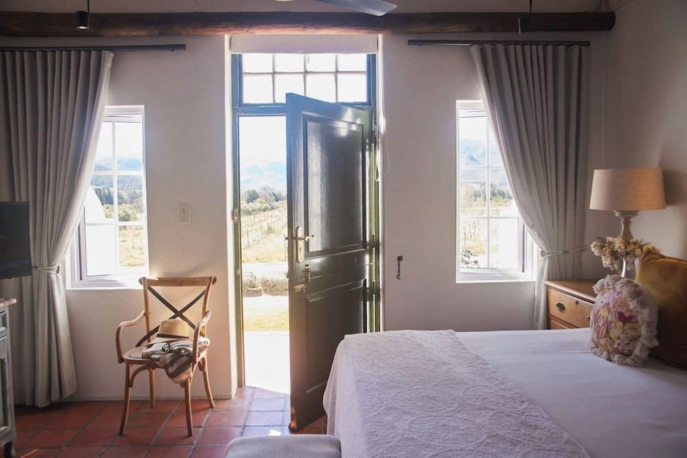 Klein Waterval Riverside Lodge King-size Room 17