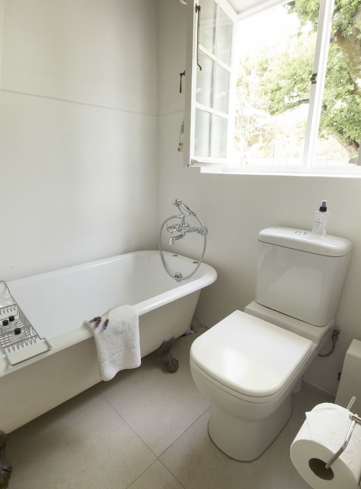 Klein Waterval Riverside Lodge Executive Double or Twin Room 8