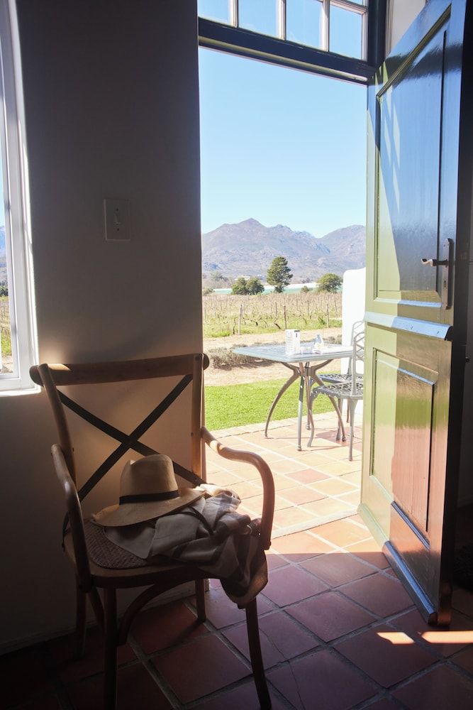 Klein Waterval Riverside Lodge King-size Room 10