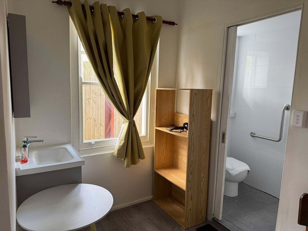 Hearty Center Deluxe Double Room, Private Bathroom 3