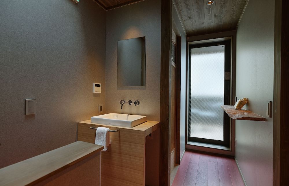 Tasokare Machiya House Deluxe Townhome, 3 Bedrooms, Kitchen, Courtyard View 15