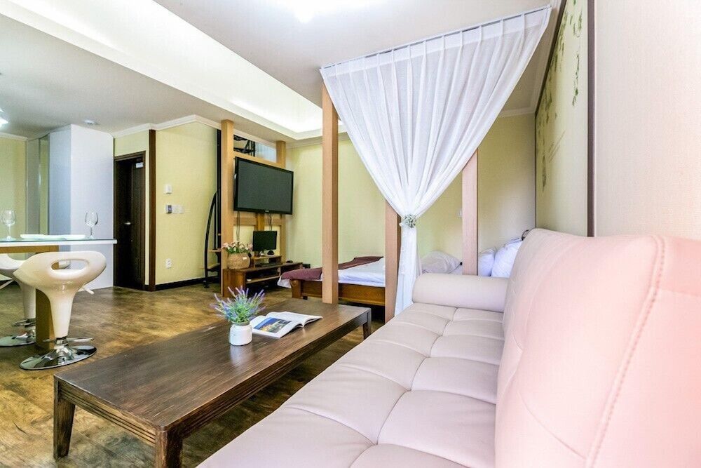 Beach castle hotel & resort Room (Beach-dong 201) 9