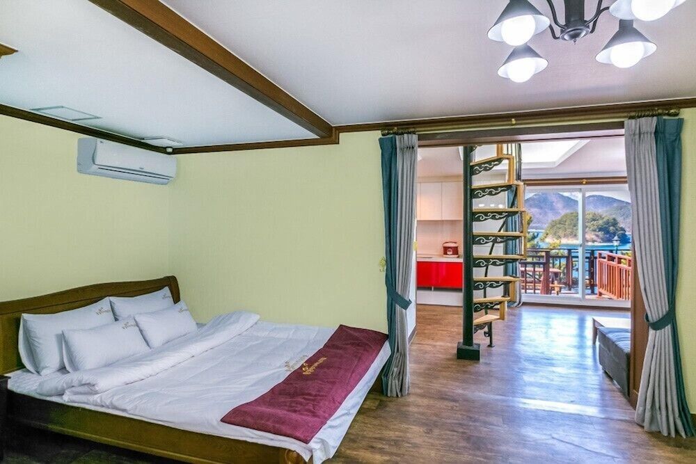 Beach castle hotel & resort Room (Beach-dong 102)