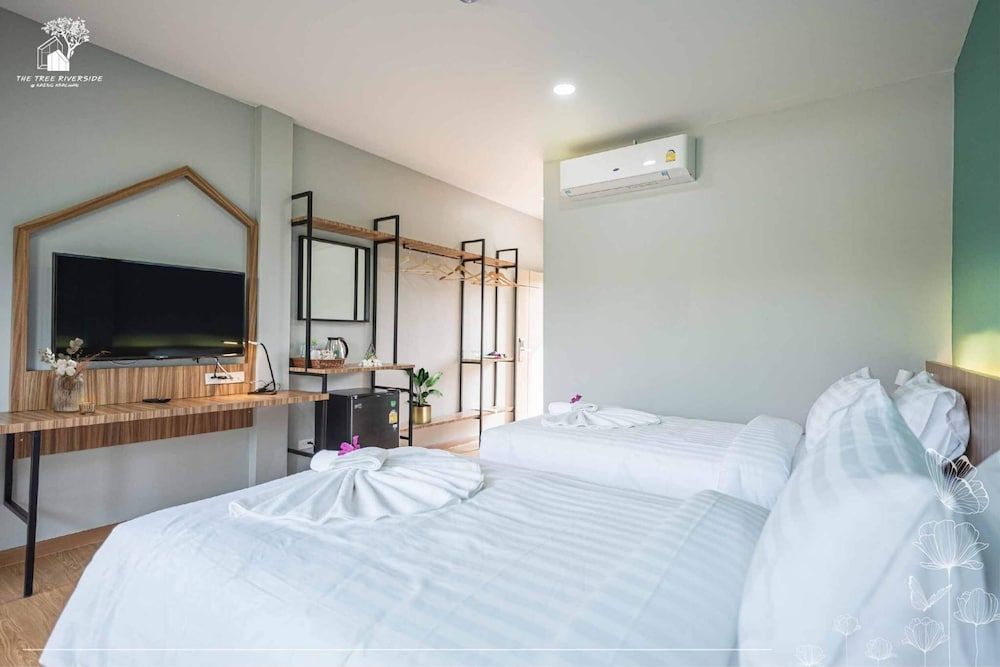 The Tree Riverside Resort Kaeng Krachan Superior Twin Room 2