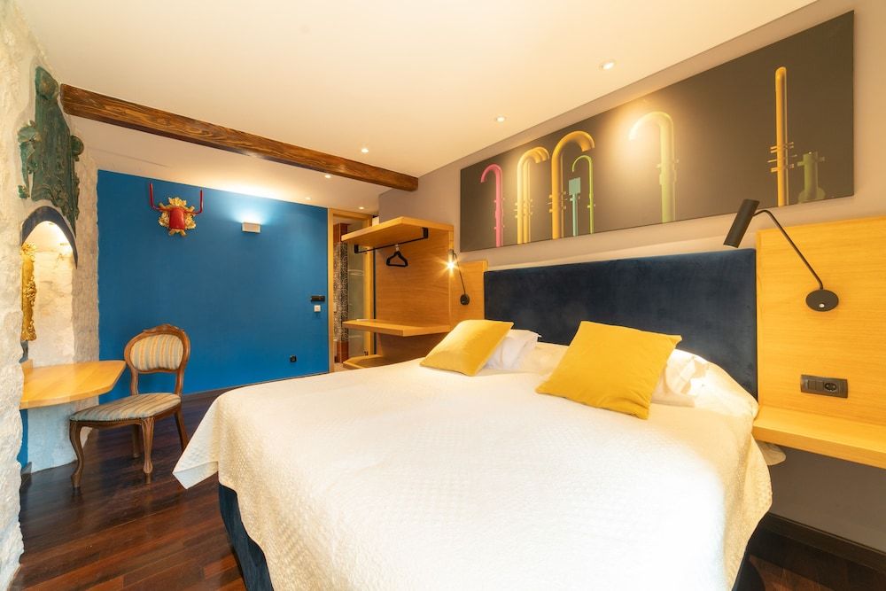 Domus Maritima Deluxe Double Room 9