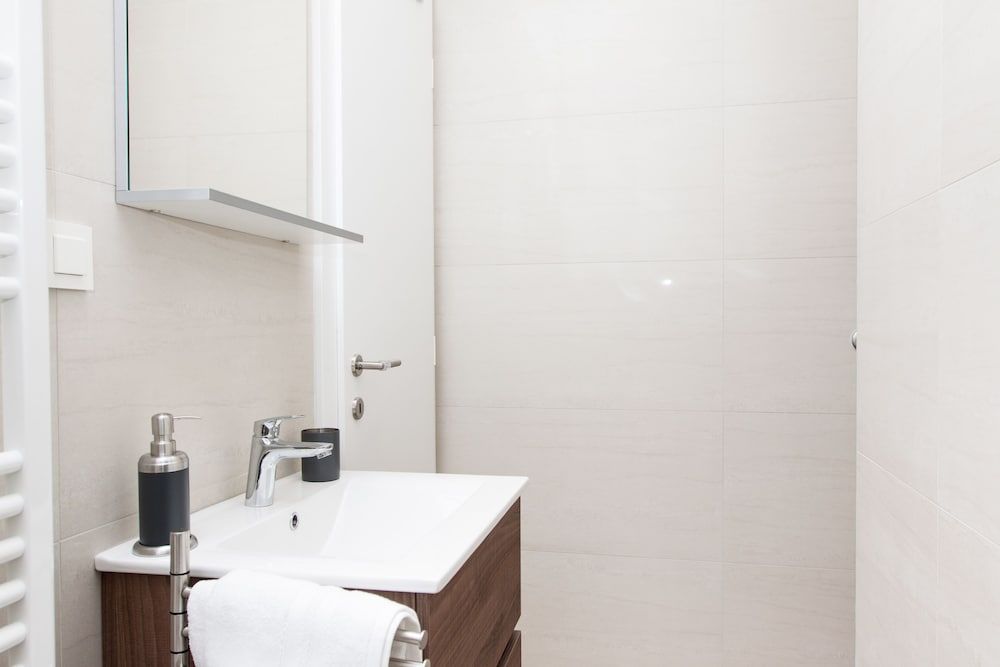 Luxury Main Square Apartments Executive Apartment, 1 Queen Bed with Sofa bed (3) 5