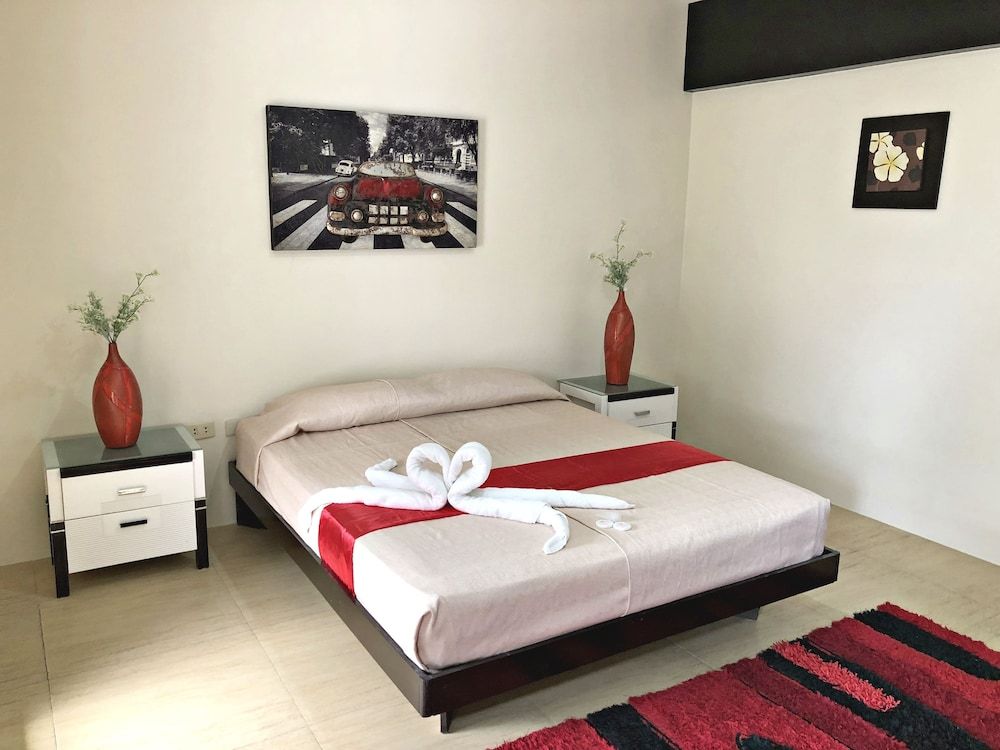 Quezon Premier Hotel Candelaria Couple Suite 4