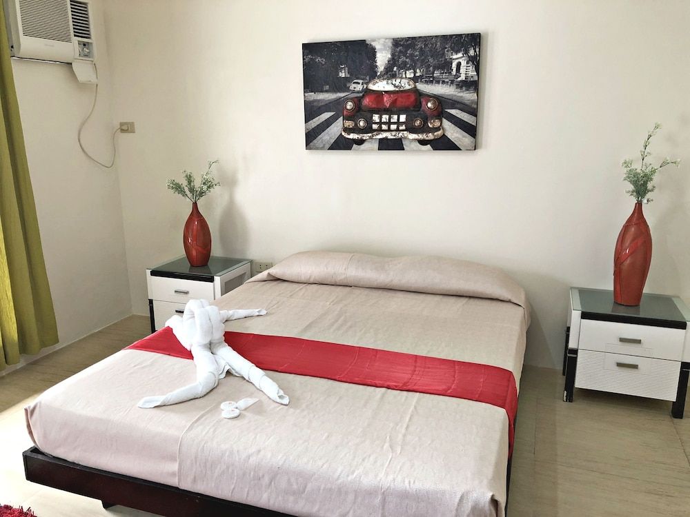 Quezon Premier Hotel Candelaria Couple Suite 2