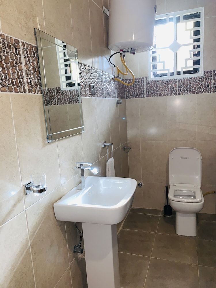 Belvoir Apart-Hotel Twin Room Two Beds Apartment 2