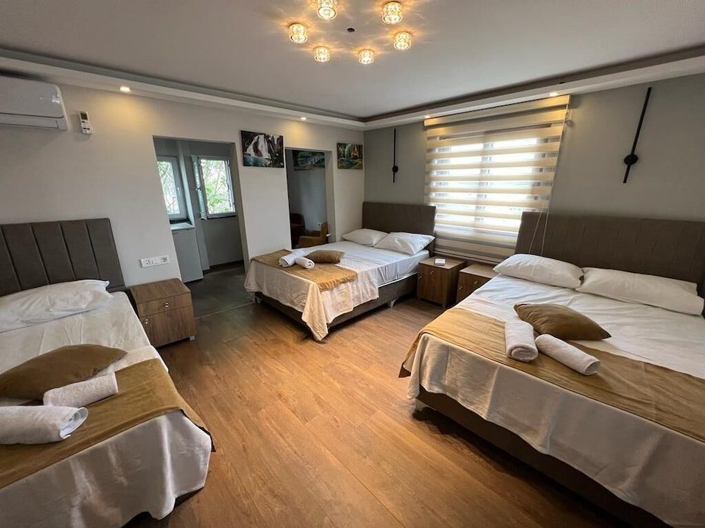 mr lion kumkapı hotel Business Quadruple Room, Multiple Beds 4
