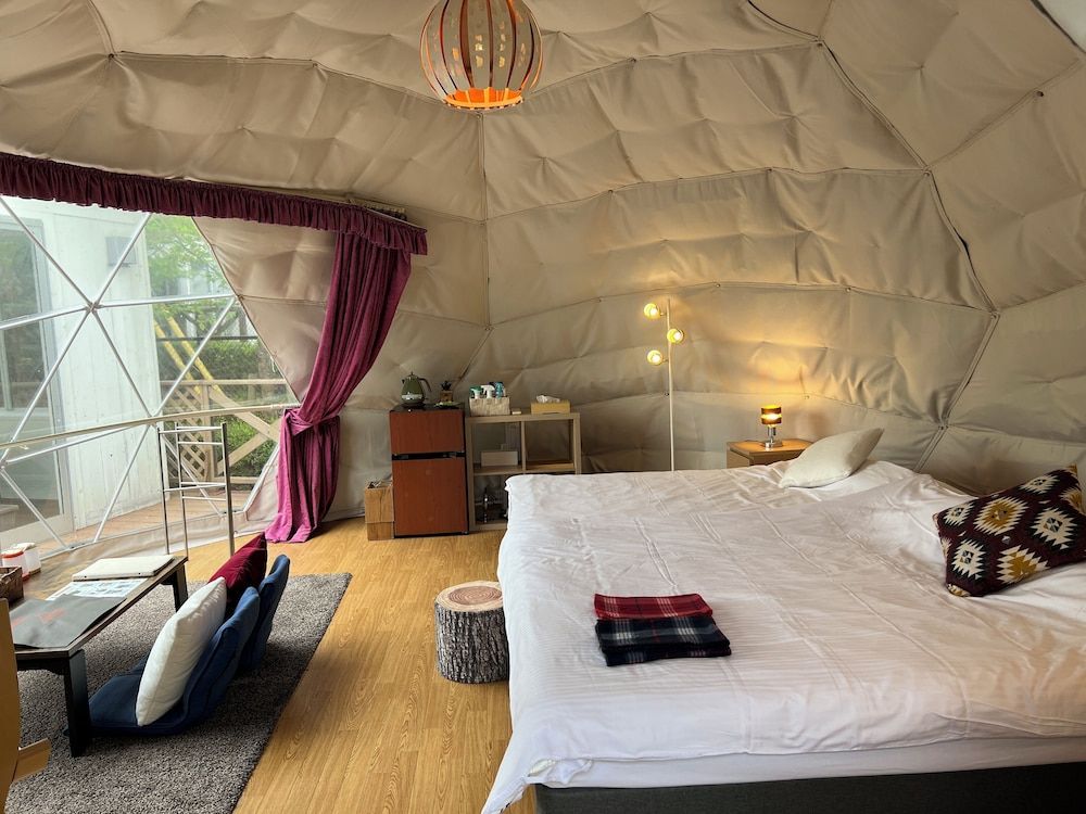 Dome tent type S, Non-smoking