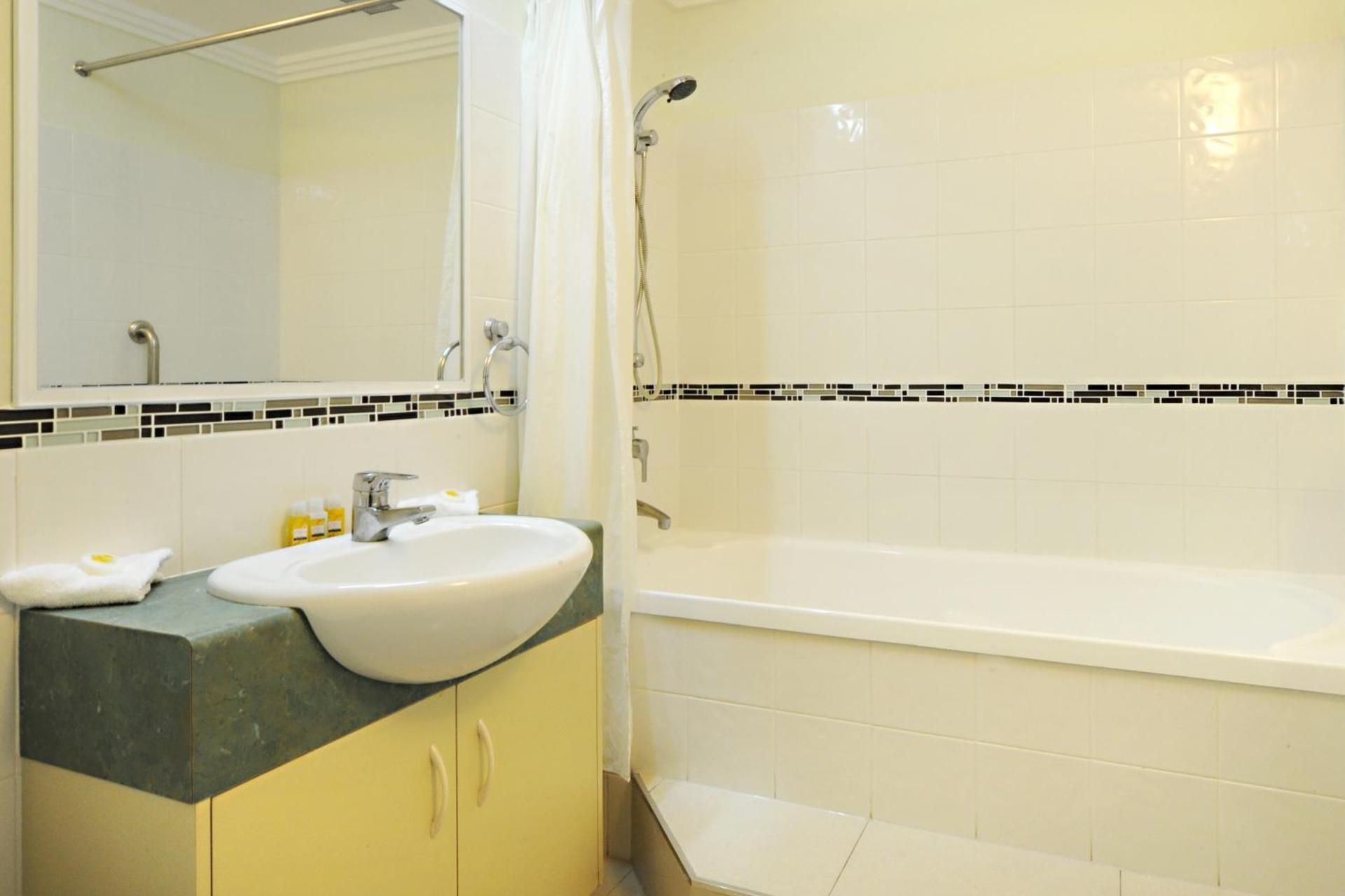 2 Bedroom Ocean View Apartment