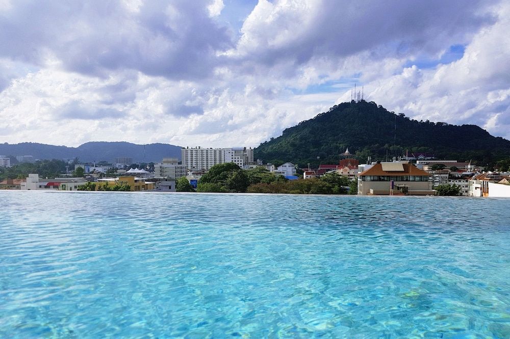 undefined EcoLoft Hotel 10