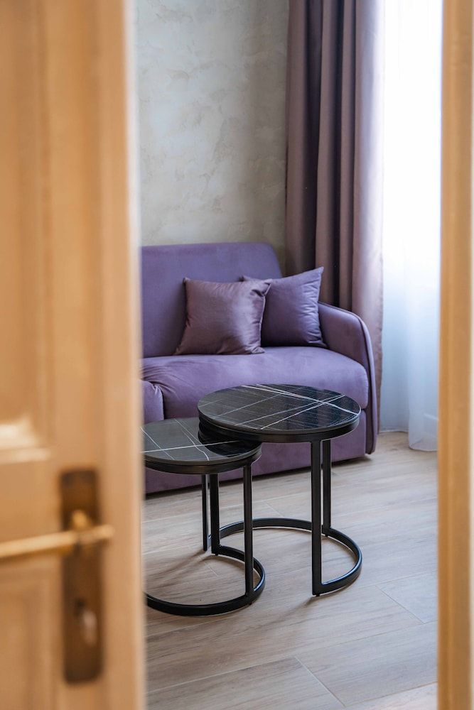 Paleo Suites Luxury Apartment, 2 Bedrooms, Hot Tub 14