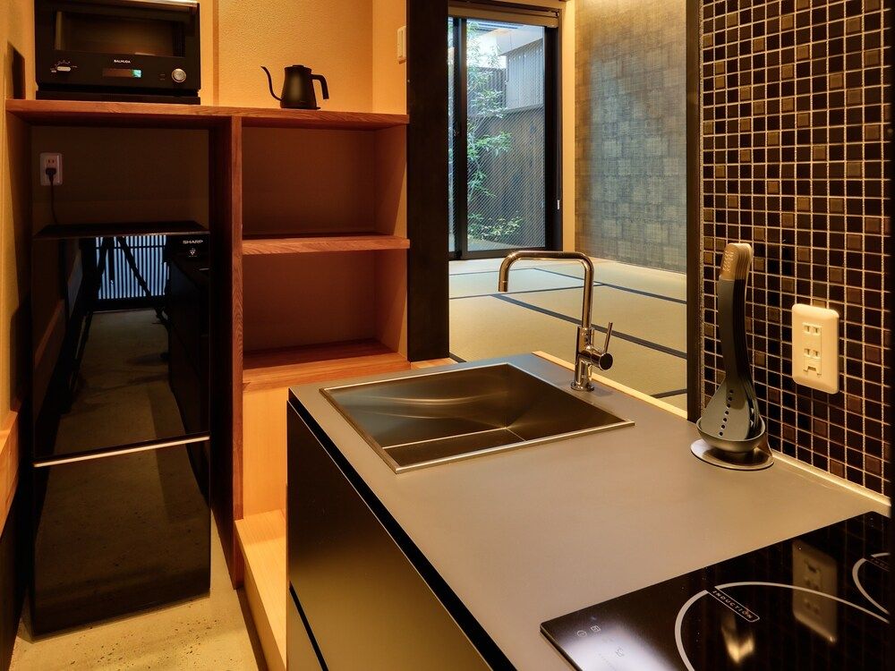 undefined Kanade Toji Kitamon 5