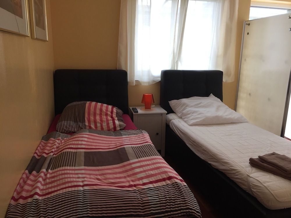 Business Studio (Sven, excl. 85 € cleaning fee)