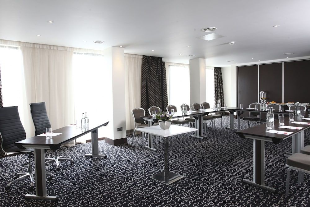 undefined Park Grand Heathrow 10