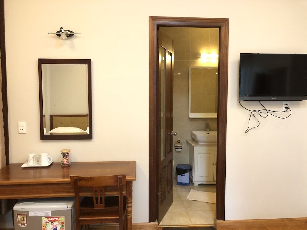 Dreams Hotel Standard Twin Room 10