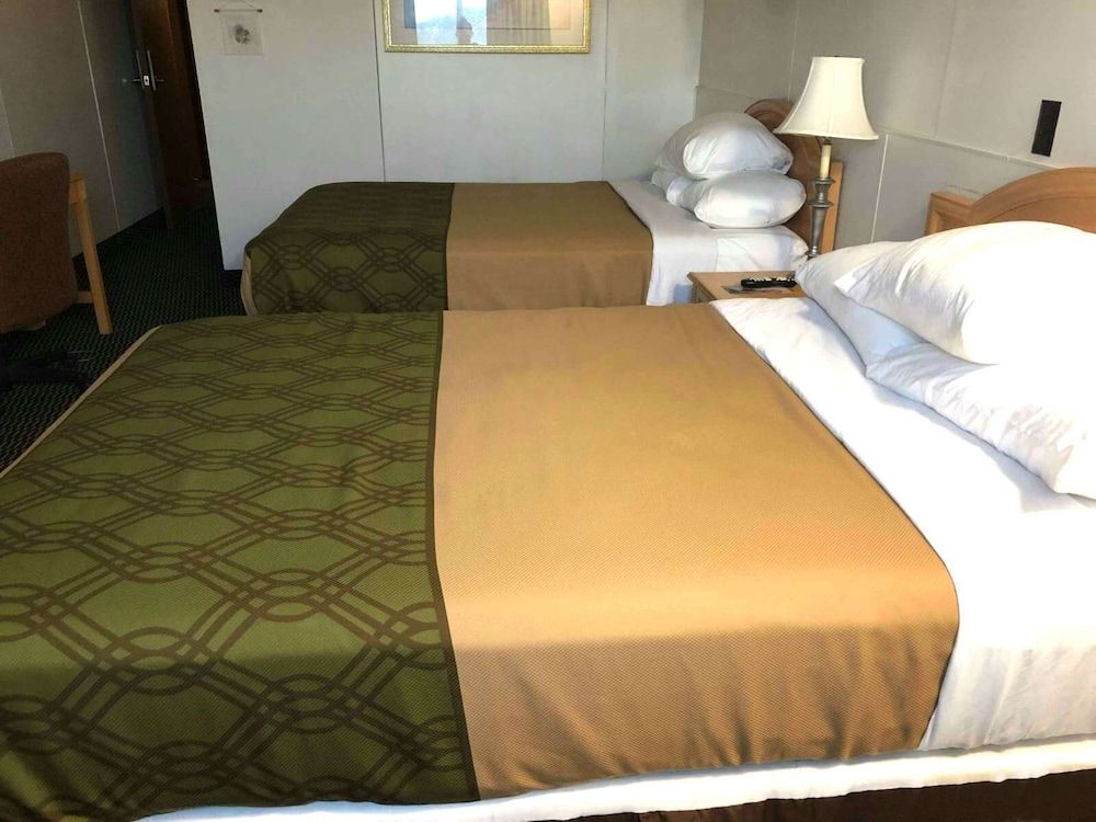Room, 2 Queen Beds, Non Smoking