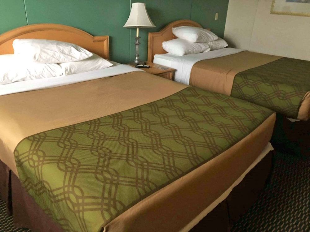 Room, 2 Queen Beds, Non Smoking