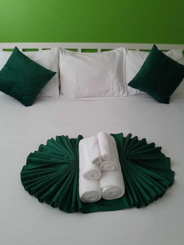 Melrose Beach Apartments Standard Apartment, 1 Bedroom 2