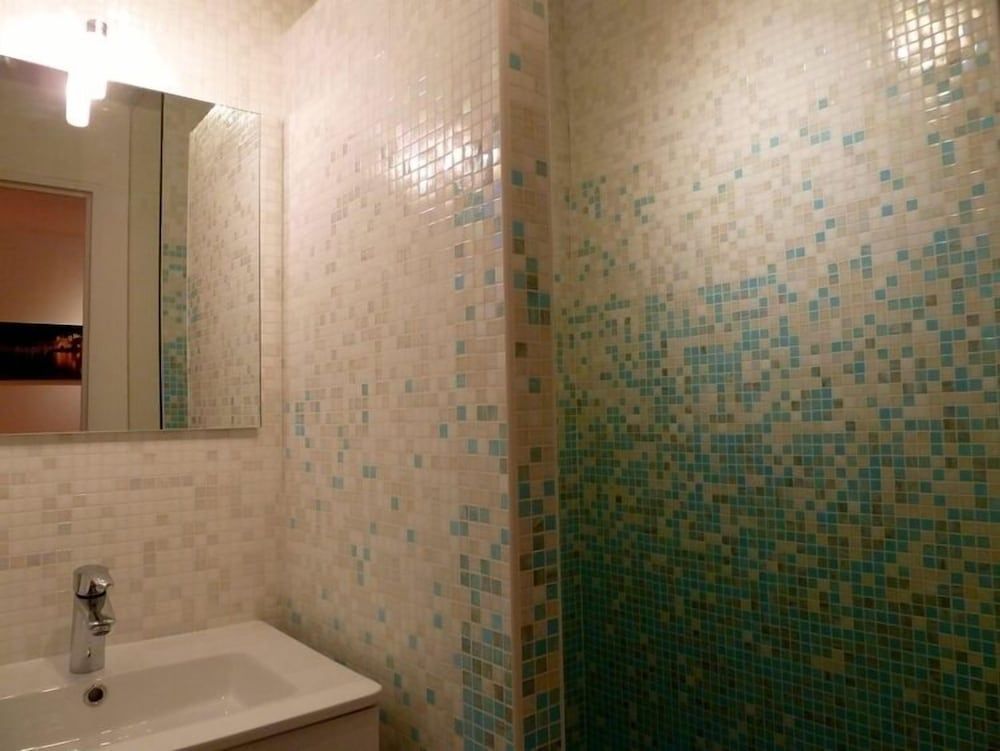 Le Clos Feuillat Studio, garden view- free parking 2