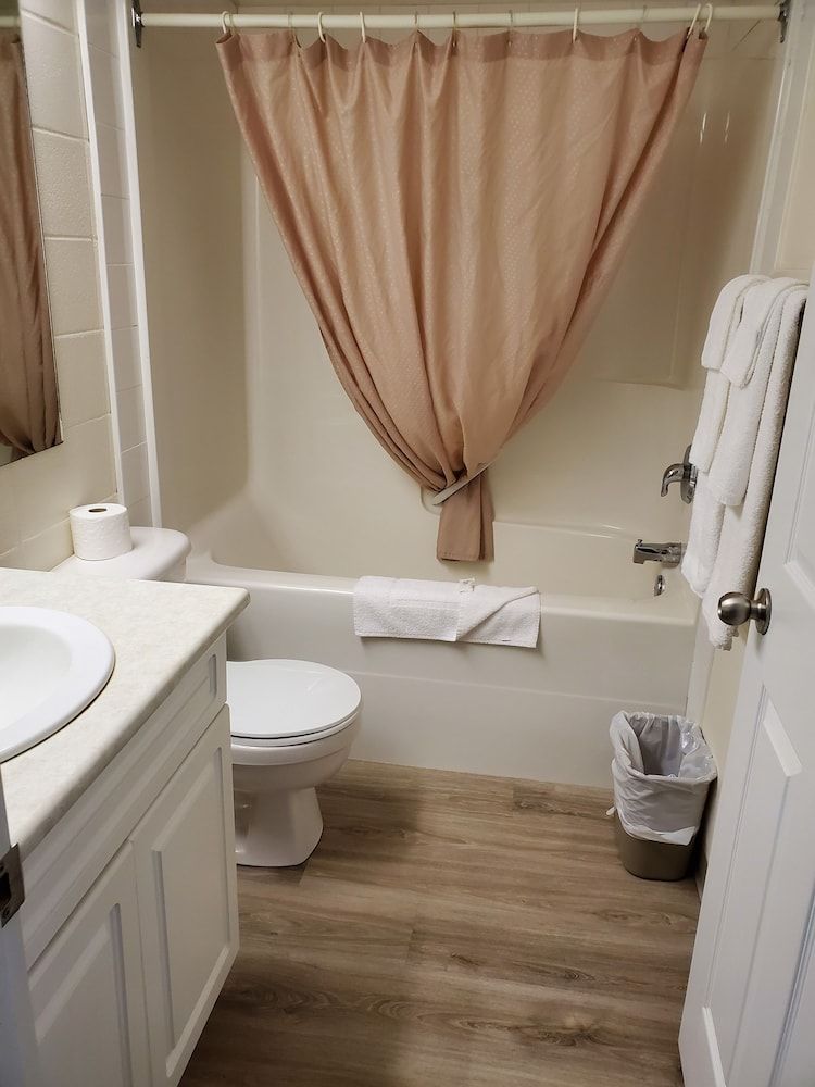 waintel studio-wainwright motel Single kitchenette Suite 5