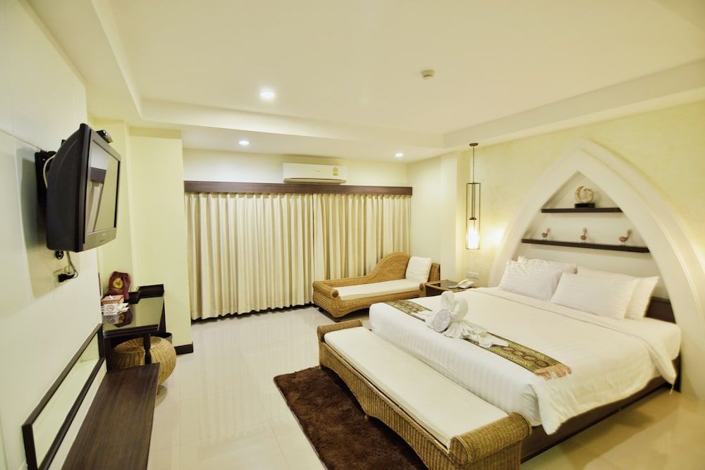 Phanomrung Puri Boutique Hotels and Resorts Deluxe Room 3