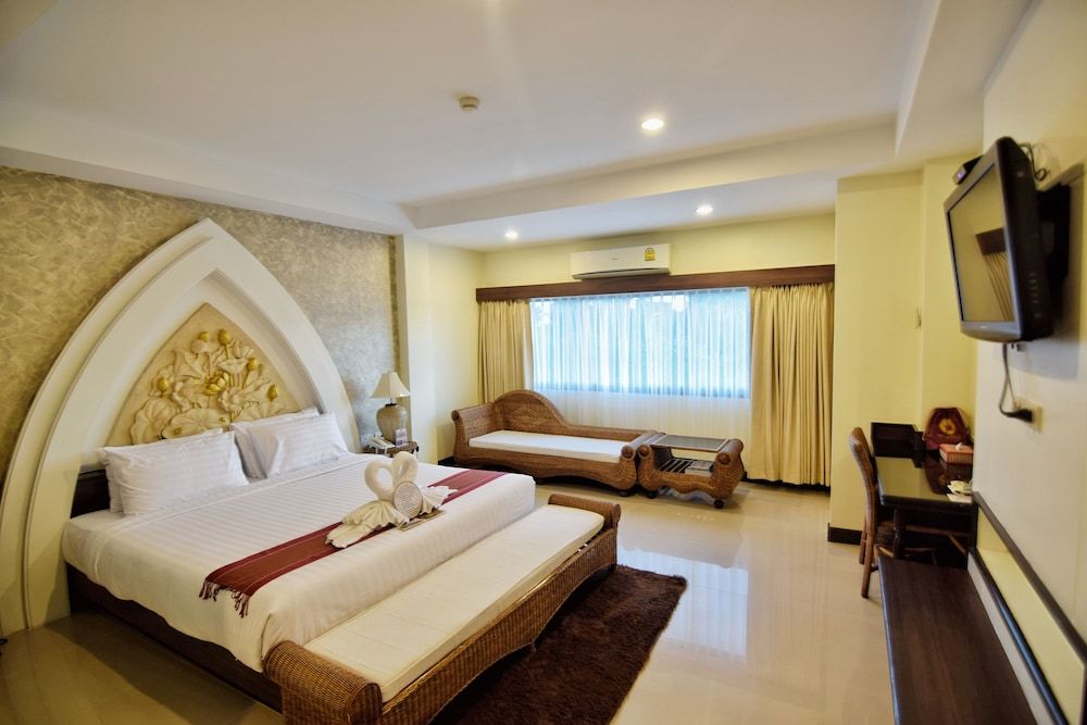 Phanomrung Puri Boutique Hotels and Resorts Deluxe Room 2
