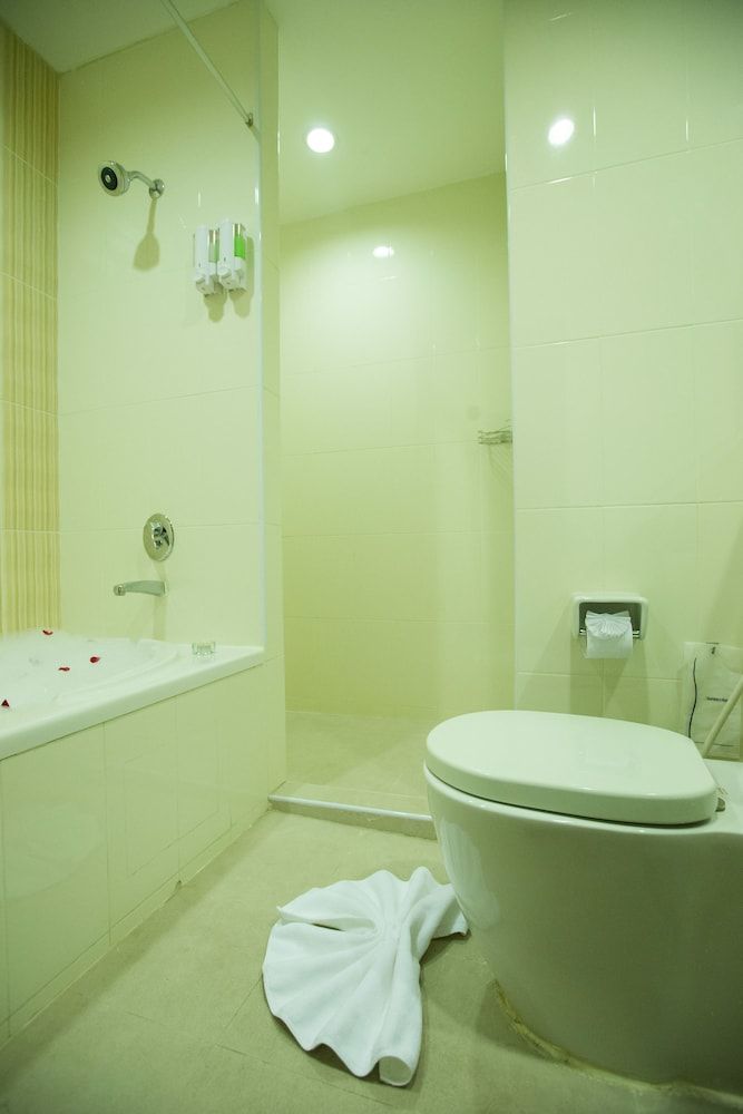 Phanomrung Puri Boutique Hotels and Resorts Grand Duplex Suit 5