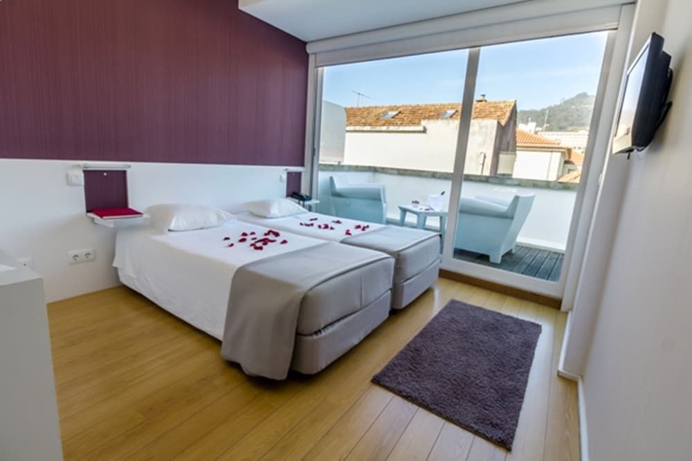 Twin Room (With views)