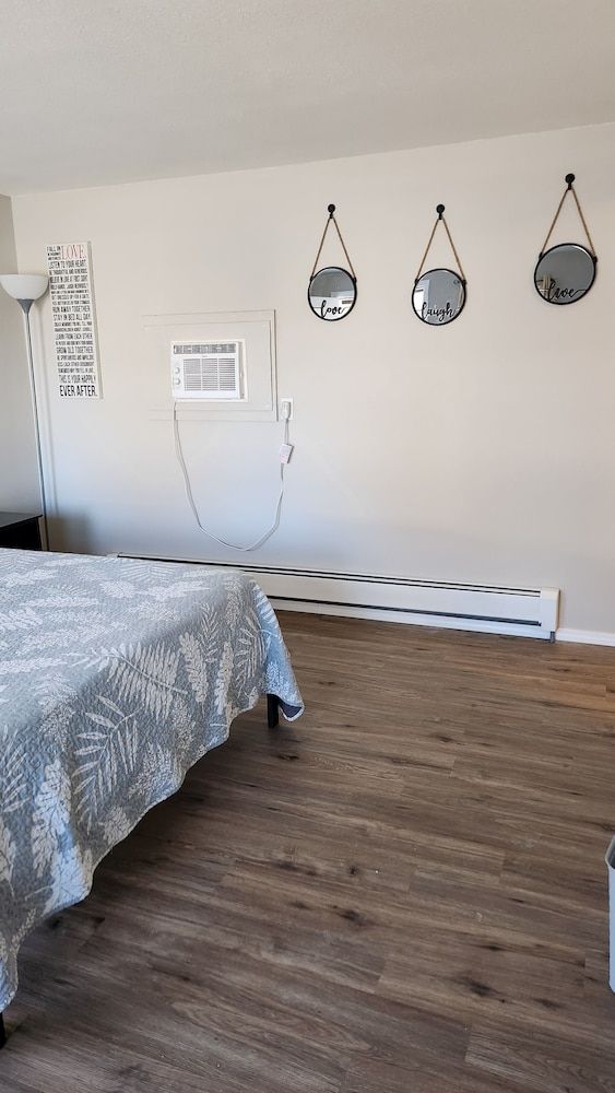 Golden Arrow Motel Deluxe Single Room, 1 Queen Bed 4