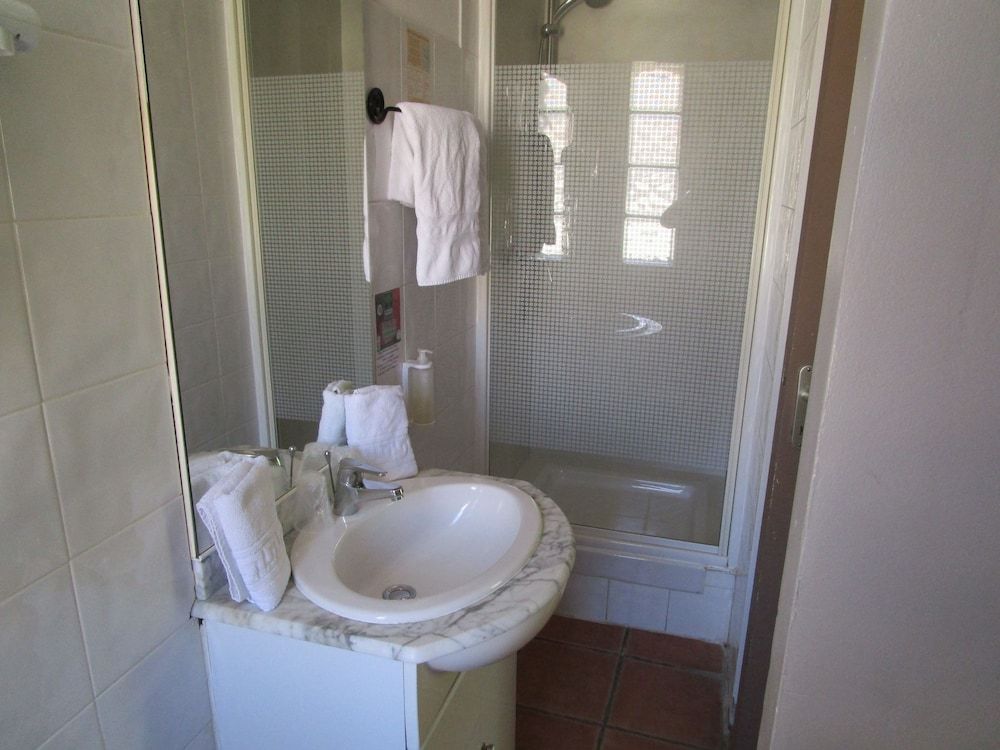 Hotel Restaurant l'Escapade Double Room 9