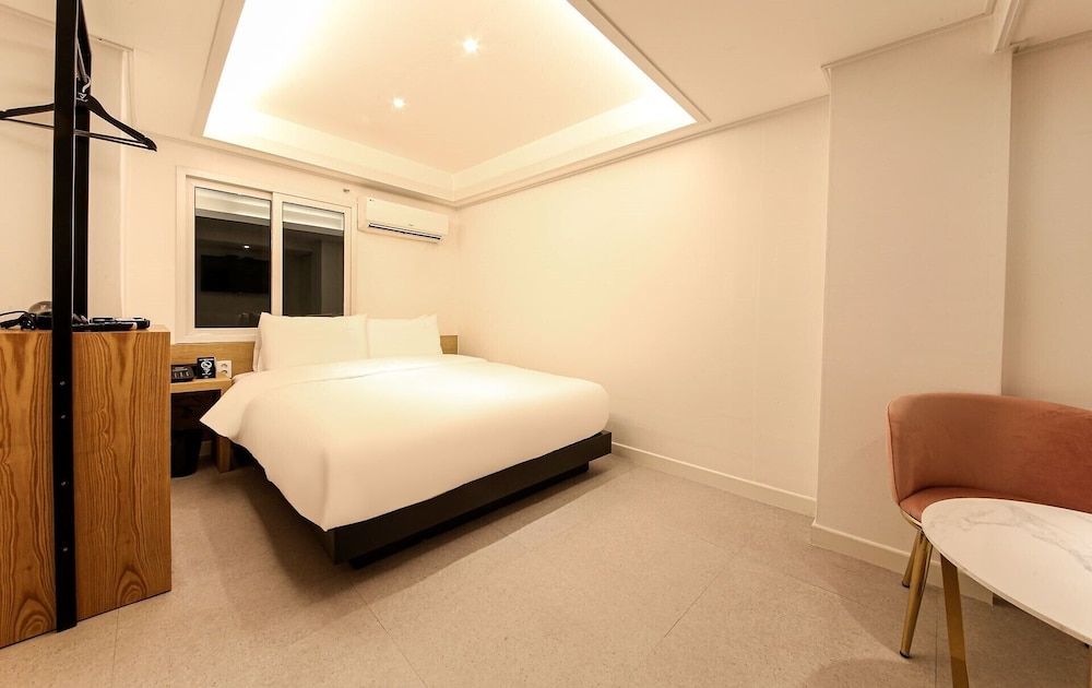 undefined Busan Seomyeon Business Hotel J7 2