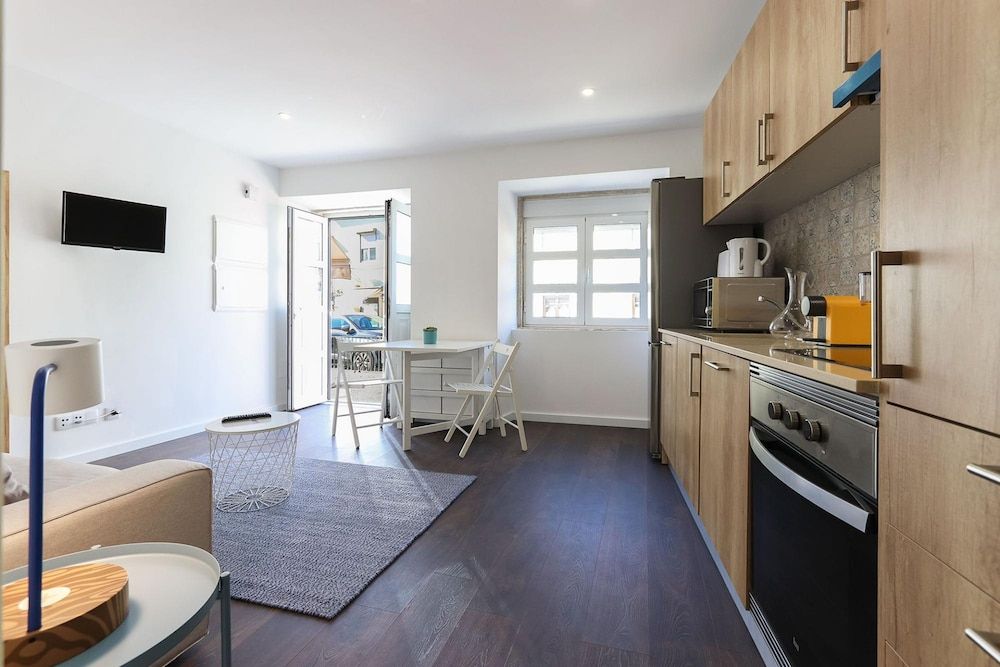 Benfica Apartments I by Homing Apartment 15