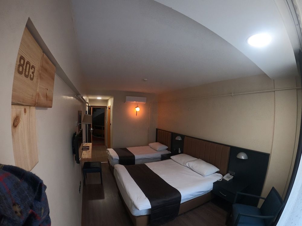 Simisso Hotel Standard Twin Room 2