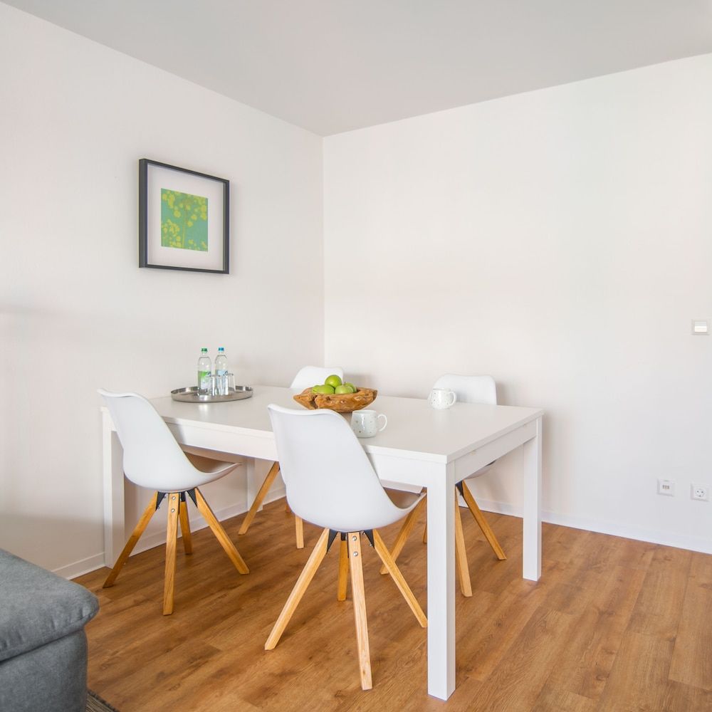Apartment, Queen and Sofa Bed